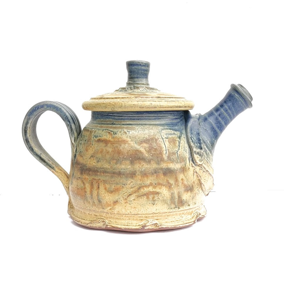 Handcrafted teapot by Canadian potter Wayne Cardinalli