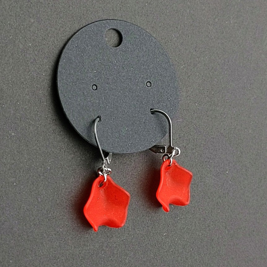 Featherweight earrings by Sonia Ferland if Osmose Jewellery