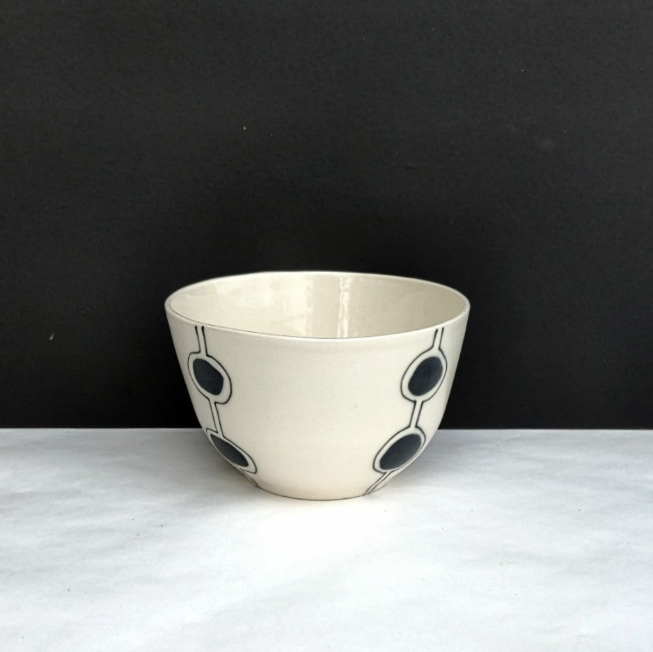 Modern Design pottery serving bowl by Juliet Promnitz, Guelph potter