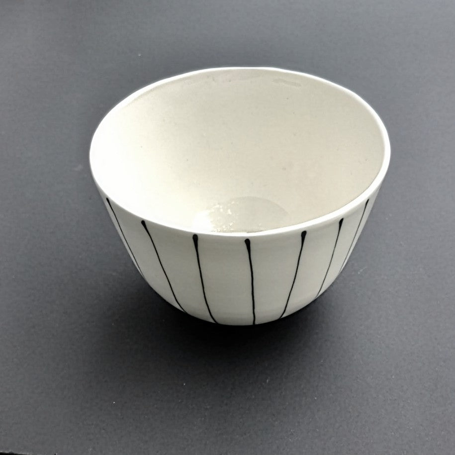 Striped white clay bowl, pottery by Juliet Promnitz detail