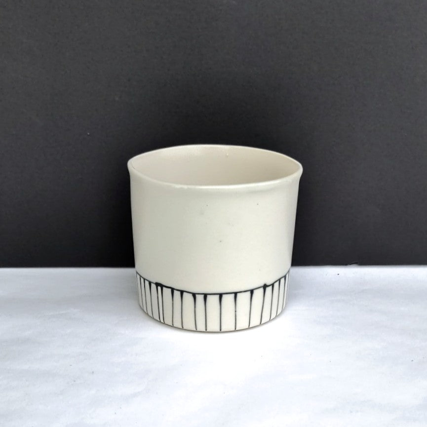 White clay bowl, pottery by Juliet Promnitz 