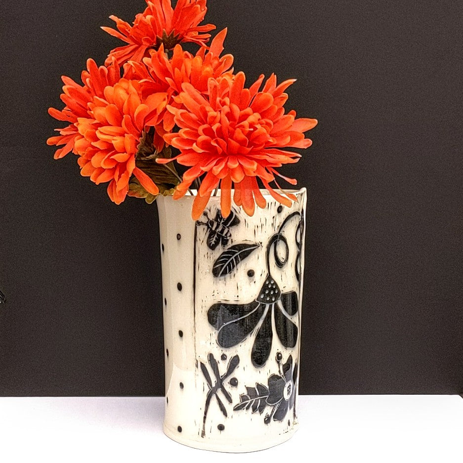 Hand-built ceramic vase by Juliet Promnitz